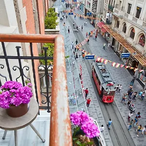 3* Otel Magnova